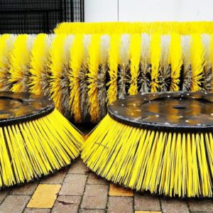 BRUSHES FOR OUTSIDE ROAD SWEEPING